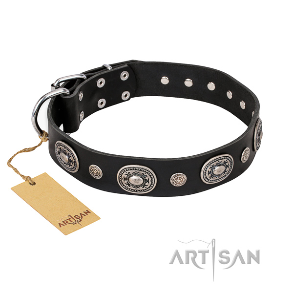 Top rate genuine leather collar made for your doggie