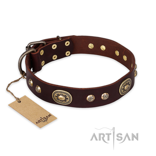 Convenient genuine leather dog collar for comfortable wearing