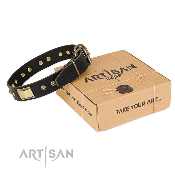 Perfect fit full grain leather collar for your attractive dog